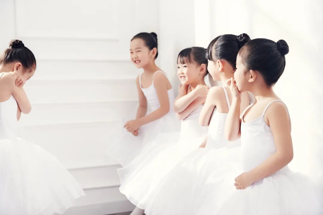 孩子练舞蹈，这几个坏习惯可千万要改掉啊！ (http://www.hnyixiao.com/) 教育资讯 第8张