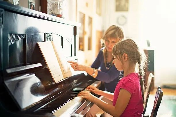 为什么学钢琴尽量不要晚于7岁 (http://www.hnyixiao.com/) 艺考界资讯 第2张